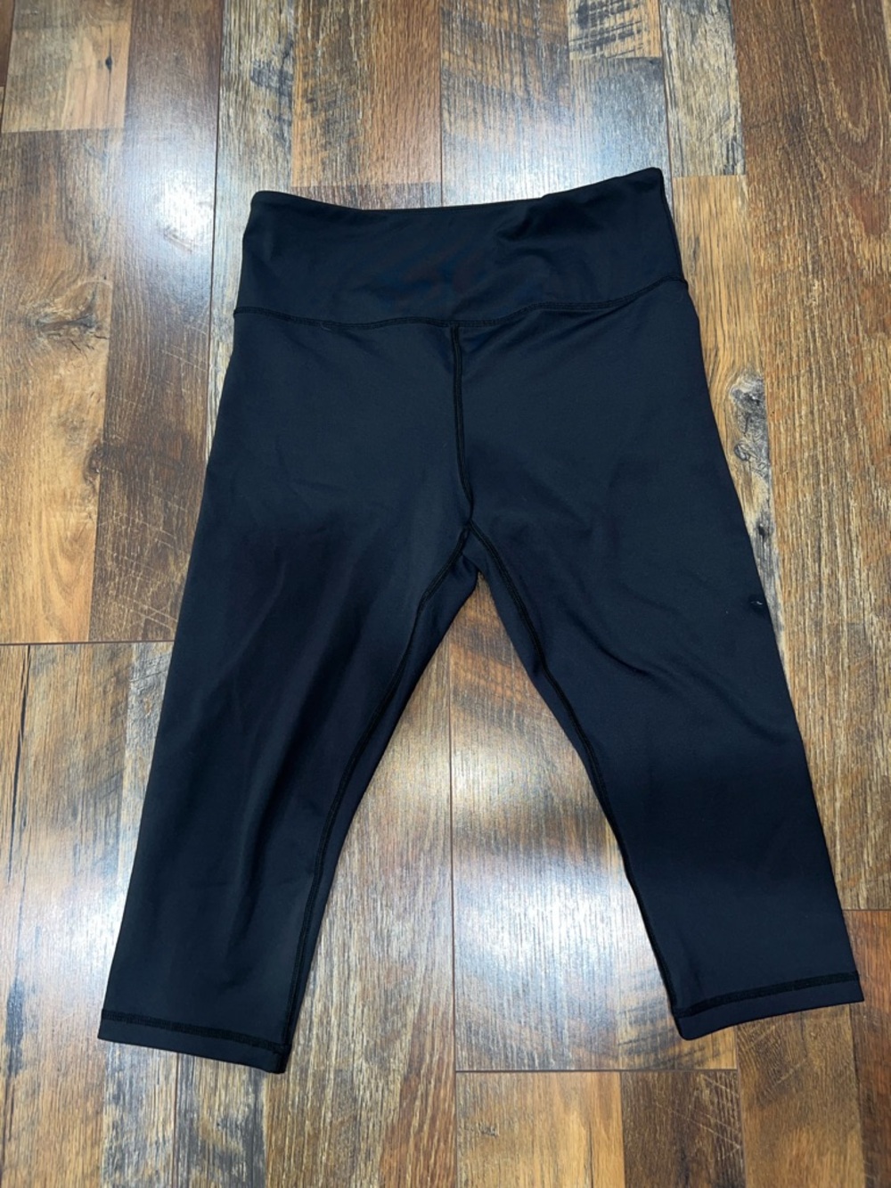 ZYIA Black Capri Leggings